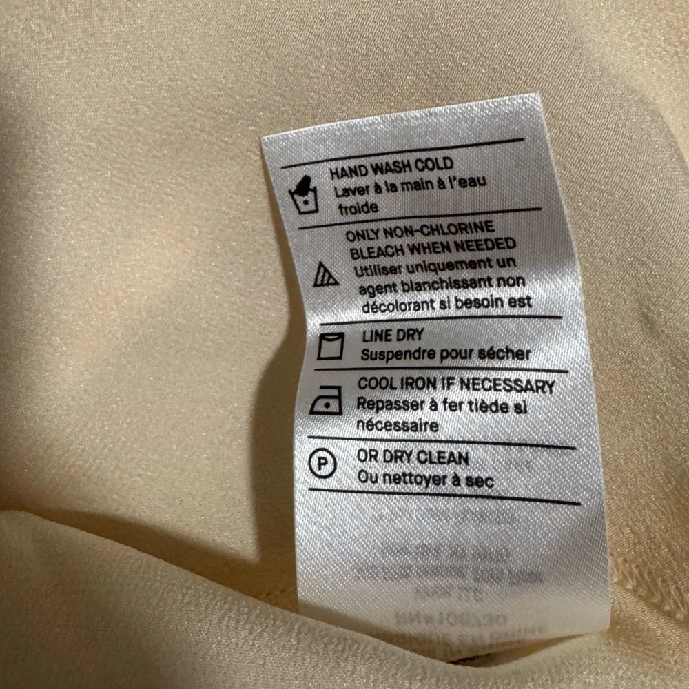 NWT Vince Elegant Silk Cream Women's Top Size L - Picture 8 of 10